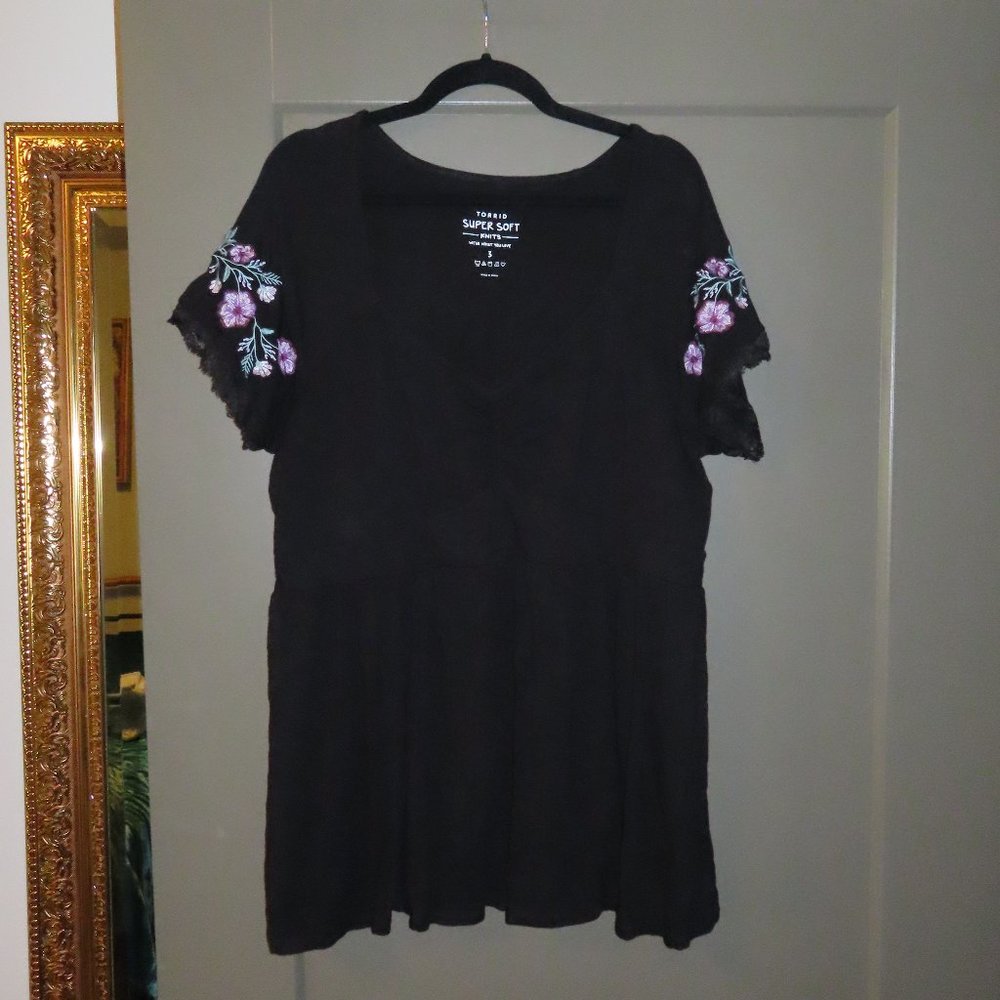 Plus Size Torrid Embroidered Sleeve Babydoll Top
